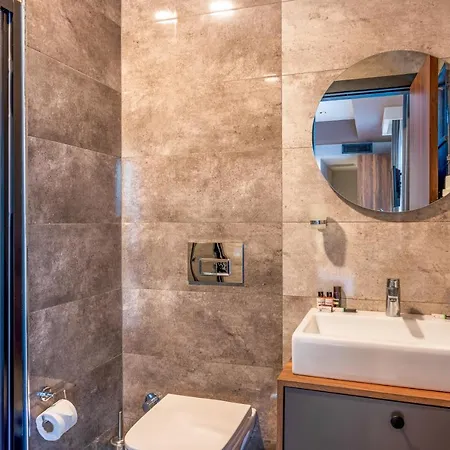 Goeruekle Alpas Yasam Hotel 3*