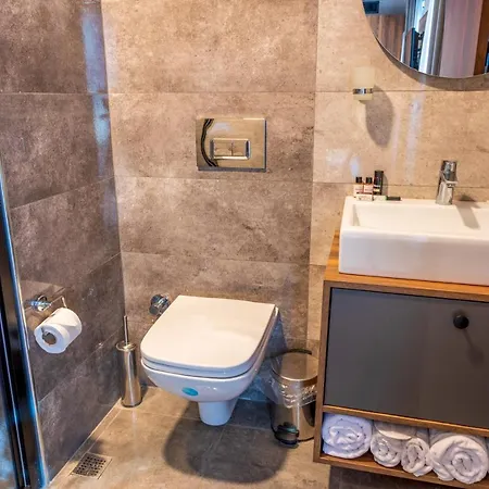 Goeruekle Alpas Yasam Hotel 3*