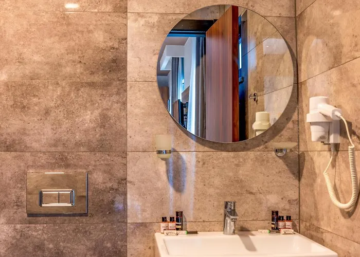 Goeruekle Alpas Yasam Hotel Bursa